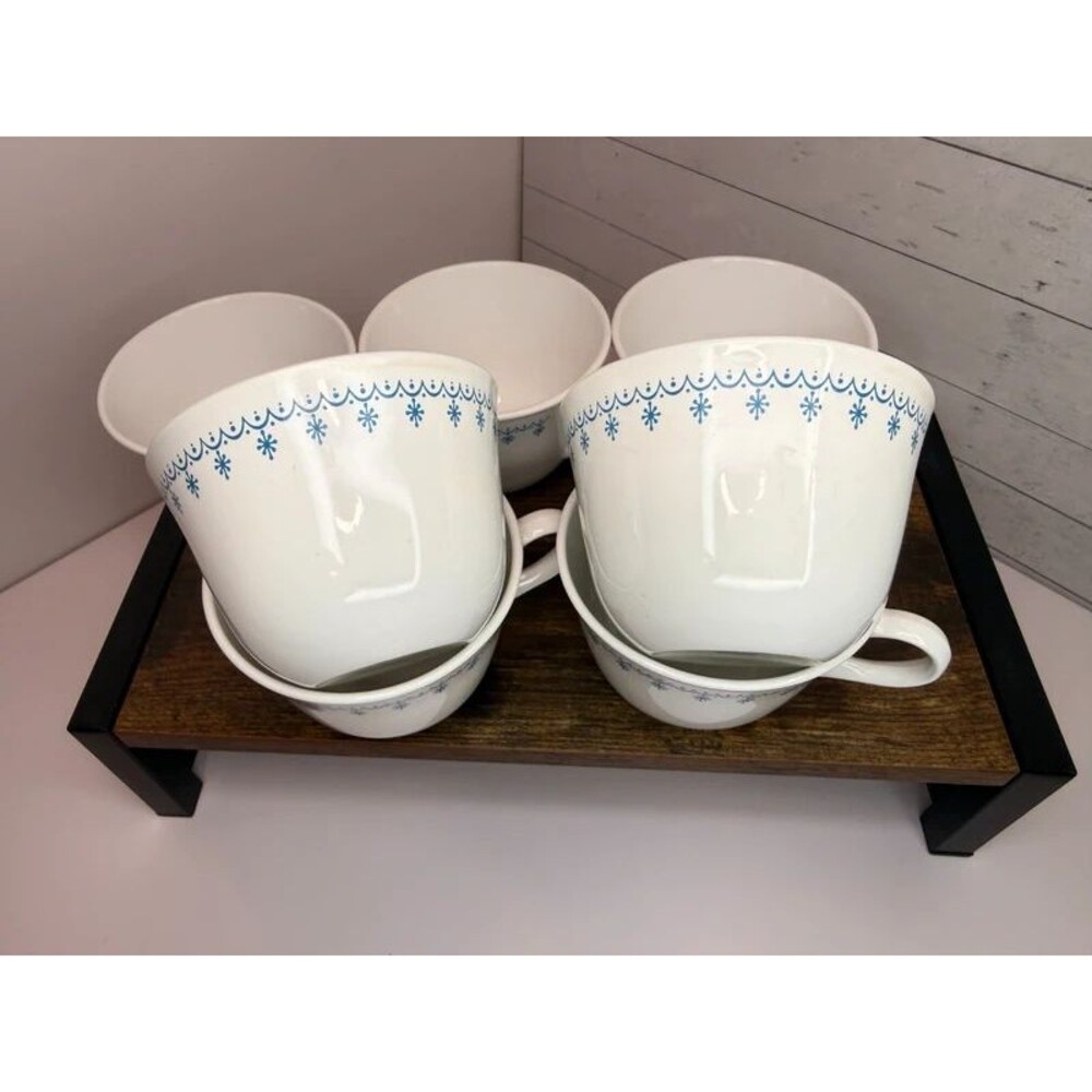 Vintage 1970s Corelle Snowflake Blue Garland Cups β Set of 7 β Made in USA